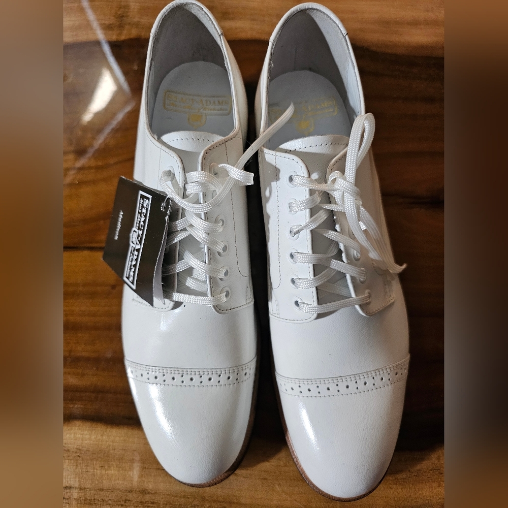 Stacy Adams White Saddle oxfords Men's 7.5 D Women's approx. 9.5